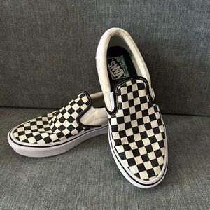 Vans Men's Checker Slip-On Sneakers Comfort Cush size 8
